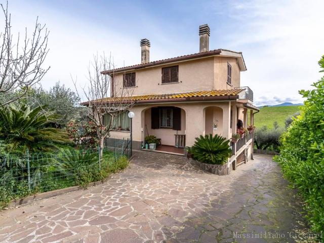 Villa Indipendente in vendita a Roma Capitale, Lazio