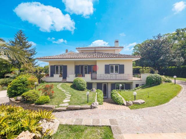 Villa Indipendente in vendita a Olgiata, Roma Capitale
