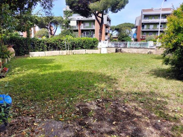 Villa Indipendente in vendita a Axa, Roma Capitale