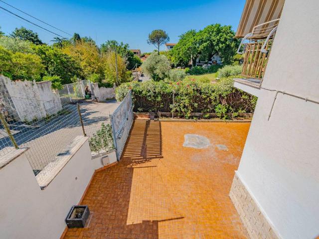 Villa Indipendente in vendita a Roma Capitale, Lazio