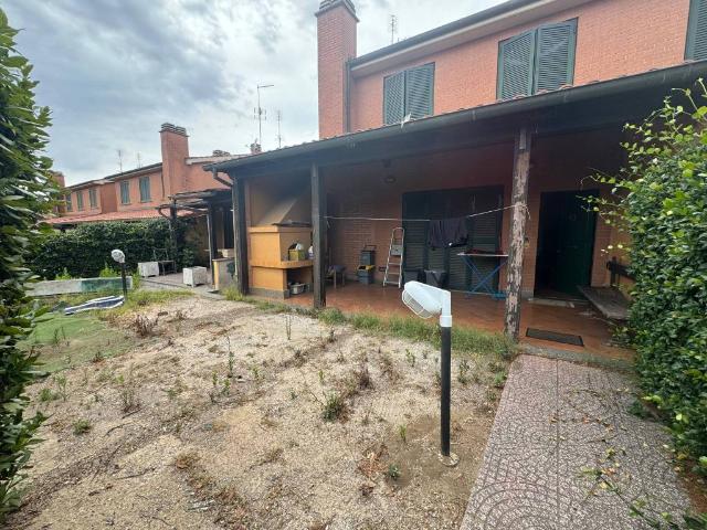 Villa Indipendente in vendita a Municipio Roma X, Roma Capitale