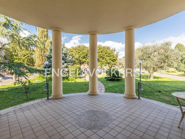 Villa Indipendente in vendita a Villaggio Breda, Roma Capitale