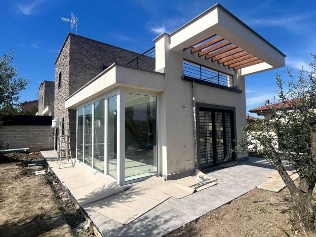 Villa Indipendente in vendita a Centroni, Roma Capitale