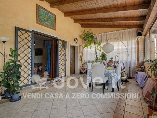 Villa Indipendente in vendita a Stagni di Ostia, Roma Capitale