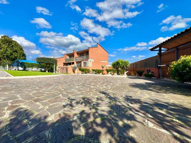 Villa Indipendente in vendita a Spinaceto, Roma Capitale