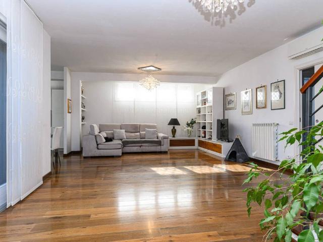 Villa Indipendente in vendita a Casal Lumbroso, Roma Capitale