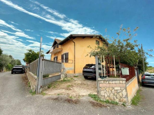 Villa Indipendente in vendita a Roma Capitale, Lazio