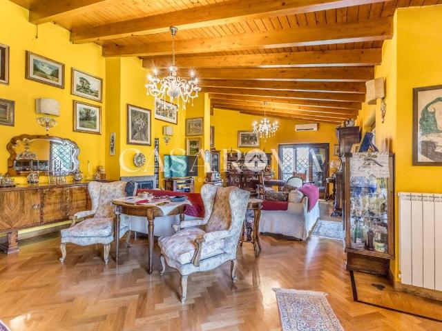 Villa Indipendente in vendita a Olgiata, Roma
