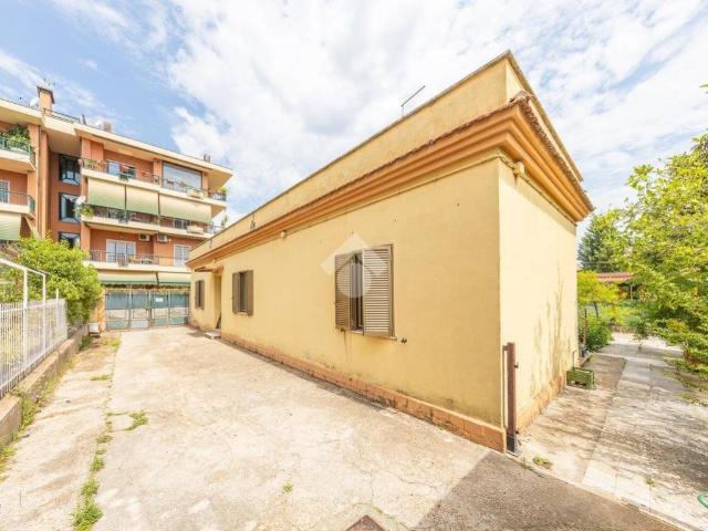 Villa Indipendente in vendita a Municipio Roma VII, Roma Capitale