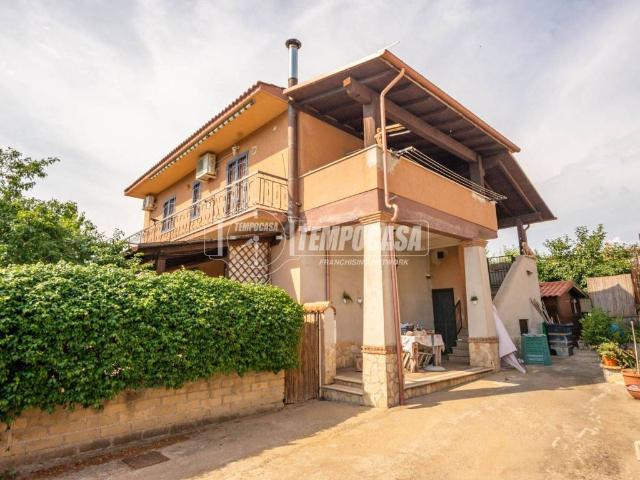 Villa Indipendente in vendita a Osteria Nuova, Roma Capitale