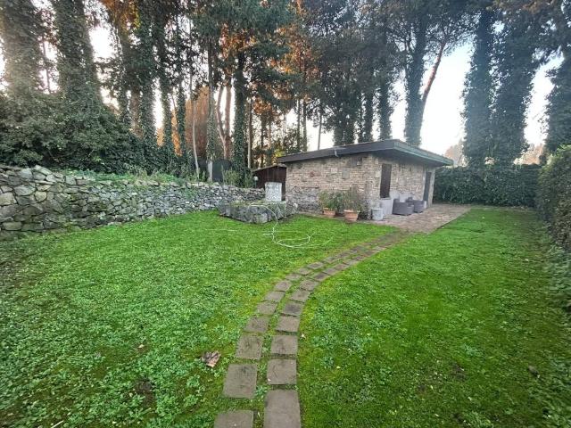 Villa Indipendente in vendita a Ardeatino, Roma Capitale