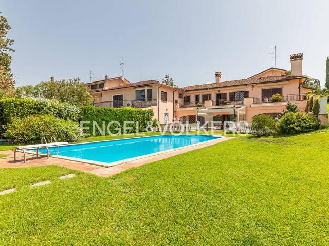 Villa Indipendente in vendita a Castel di Decima, Roma