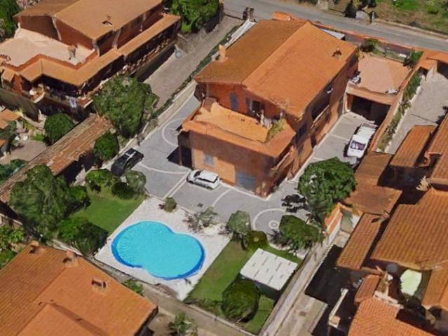 Villa Indipendente in vendita a Municipio Roma IX, Roma Capitale
