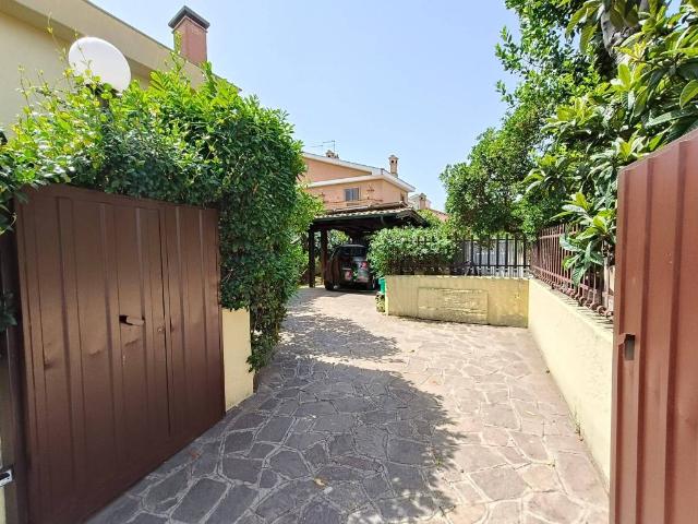 Villa Indipendente in vendita a Municipio Roma VII, Roma Capitale