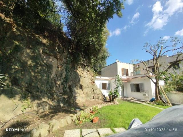 Villa Indipendente in vendita a Labaro, Roma