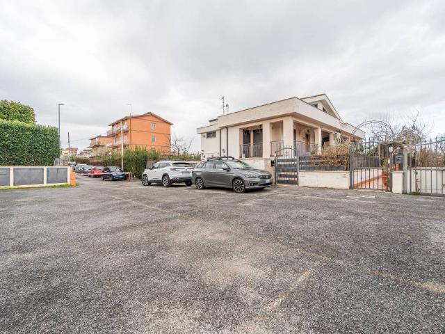 Villa Indipendente in vendita a Castelverde, Roma Capitale