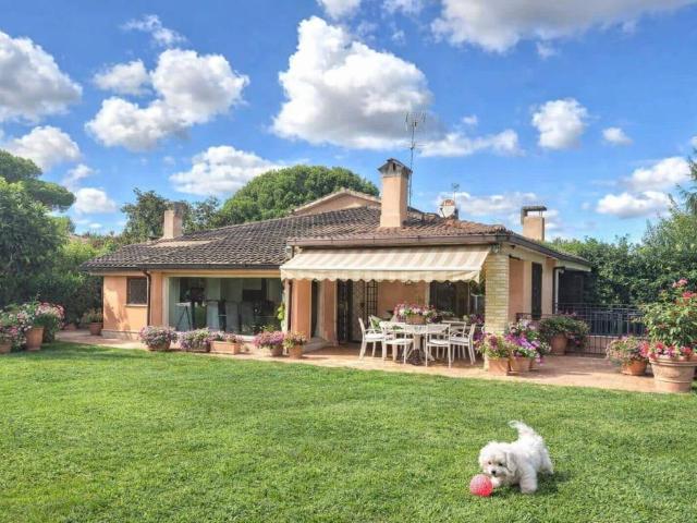 Villa Indipendente in vendita a Olgiata, Roma Capitale