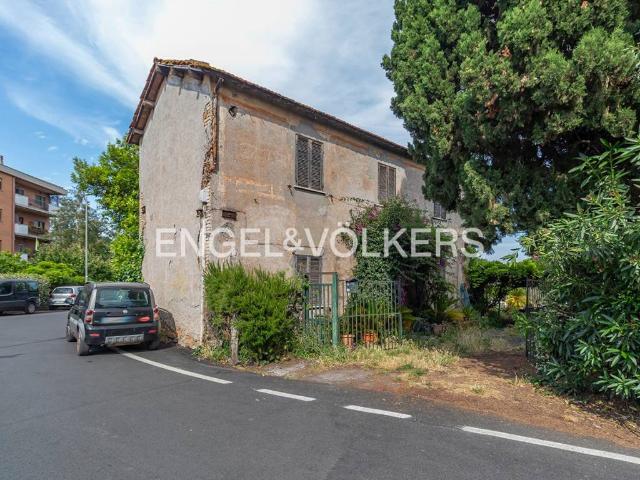 Villa Indipendente in vendita a Municipio Roma XI, Roma Capitale