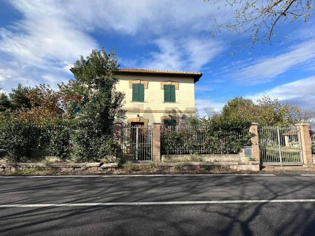 Villa Indipendente in vendita a Municipio Roma V, Roma Capitale