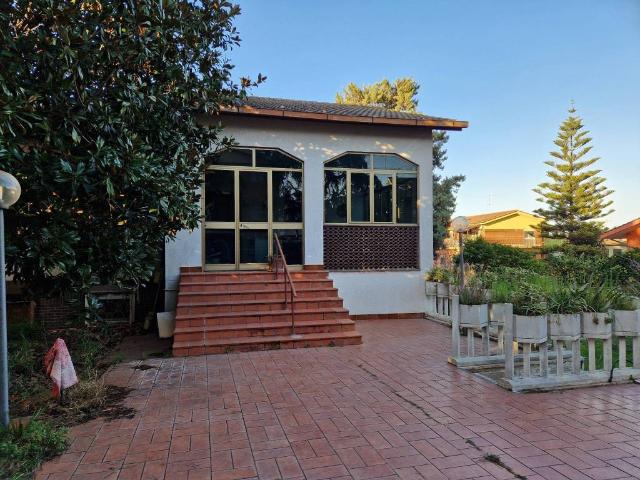 Villa Indipendente in vendita a Casal Bernocchi, Roma Capitale