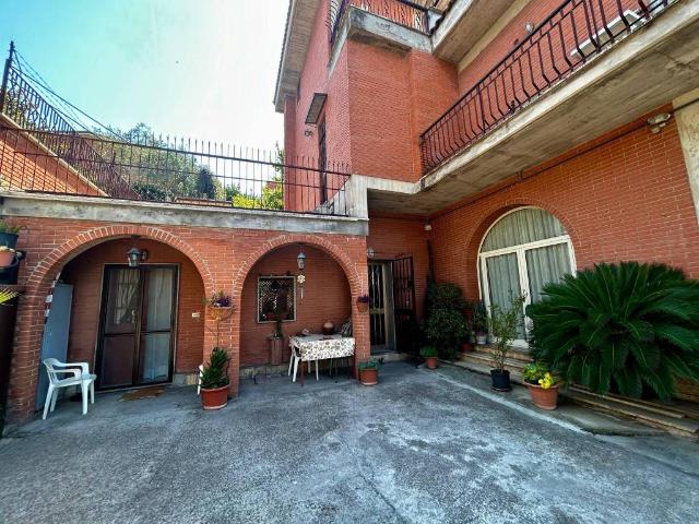 Villa Indipendente in vendita a Municipio Roma IX, Roma Capitale