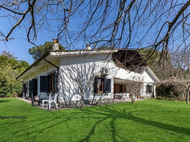 Villa Indipendente in vendita a Osteria Nuova, Roma Capitale