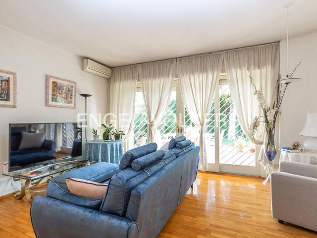 Villa Indipendente in vendita a Torrino, Roma