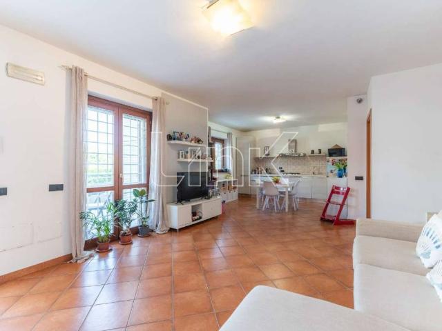 Villa Indipendente in vendita a Casal Lumbroso, Roma Capitale