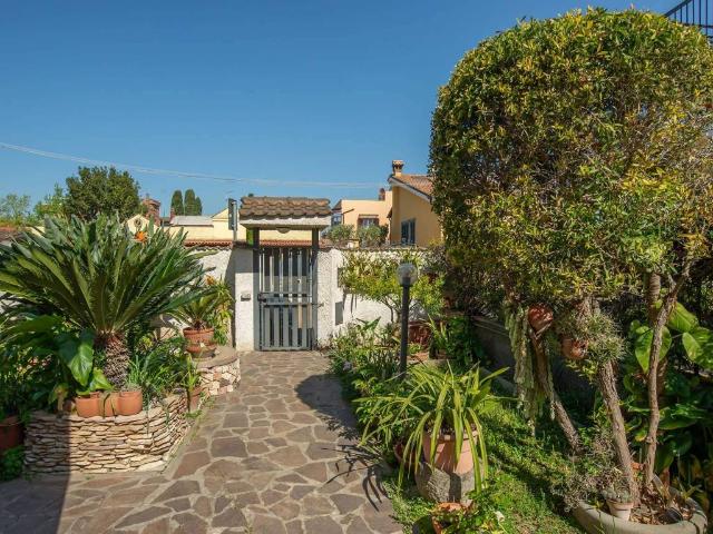 Villa Indipendente in vendita a Dragona, Roma Capitale