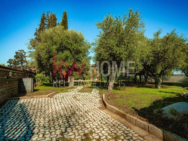 Villa Indipendente in vendita a Torre Angela, Roma