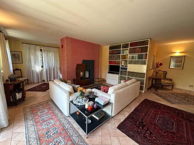 Villa Indipendente in vendita a Casal Lumbroso, Roma Capitale
