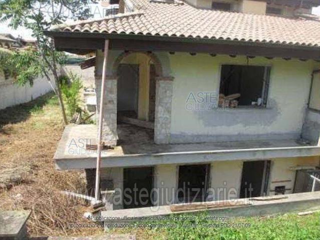 Villa Indipendente in vendita a Municipio Roma VII, Roma Capitale