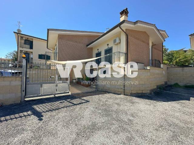 Villa Indipendente in vendita a Grottaferrata, Roma Capitale
