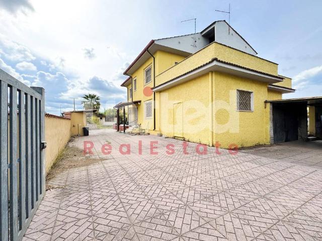 Villa Indipendente in vendita a Casal Palocco, Roma