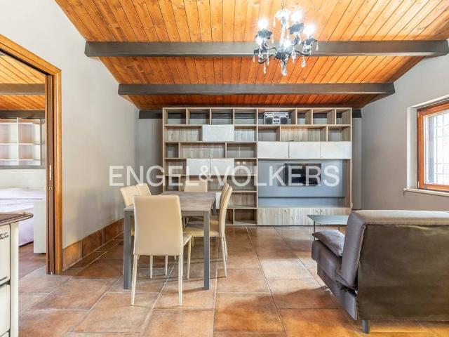 Villa Indipendente in vendita a Finocchio, Roma Capitale