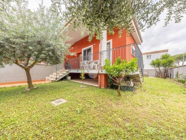 Villa Indipendente in vendita a Municipio Roma VI, Roma Capitale