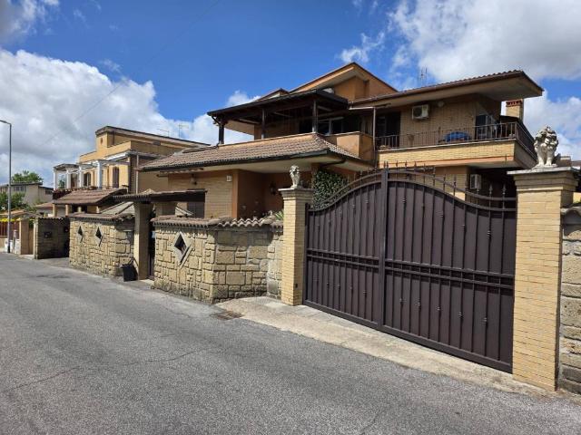 Villa Indipendente in vendita a Ponte Linari, Roma Capitale