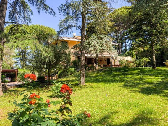 Villa Indipendente in vendita a Settebagni, Roma Capitale