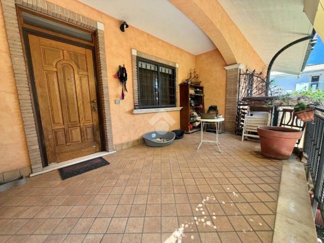 Villa Indipendente in vendita a Acilia Sud, Roma