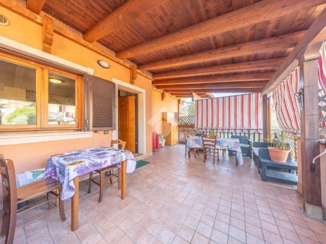 Villa Indipendente in vendita a Finocchio, Roma Capitale