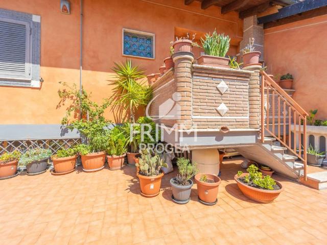 Villa Indipendente in vendita a Giardini di Corcolle, Roma Capitale