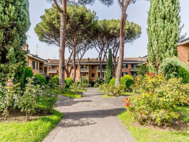 Villa Schiera in vendita a Municipio Roma VIII, Roma Capitale