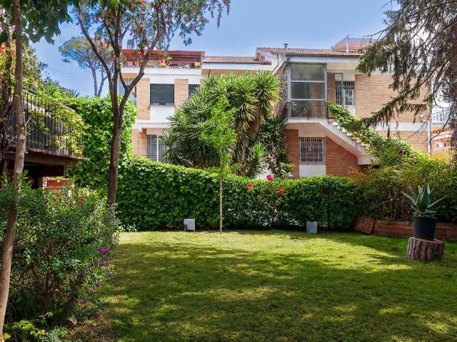 Villa Indipendente in vendita a Spinaceto, Roma Capitale