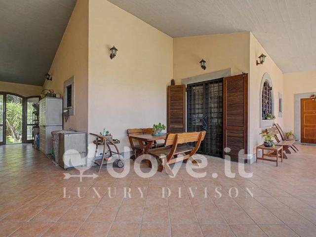 Villa Indipendente in vendita a Mostacciano, Roma Capitale