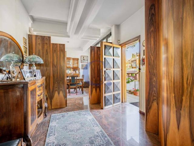 Villa Indipendente in vendita a Mostacciano, Roma Capitale