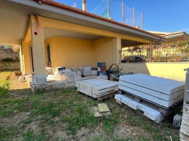 Villa Indipendente in vendita a Roma Capitale, Lazio