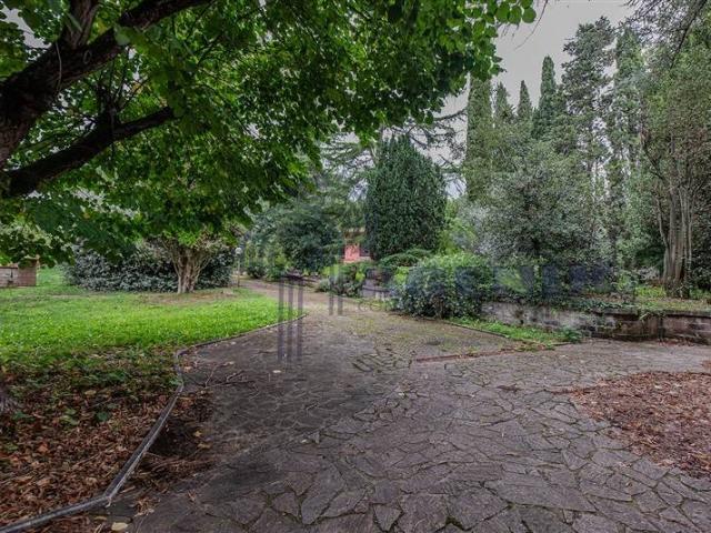 Villa Indipendente in vendita a Mostacciano, Roma Capitale