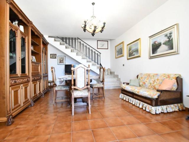 Villa Indipendente in vendita a Tragliatella, Roma