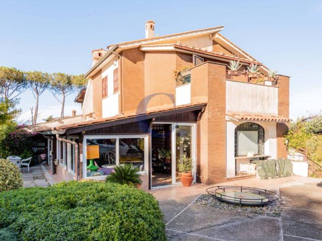 Villa Indipendente in vendita a Casal Lumbroso, Roma Capitale