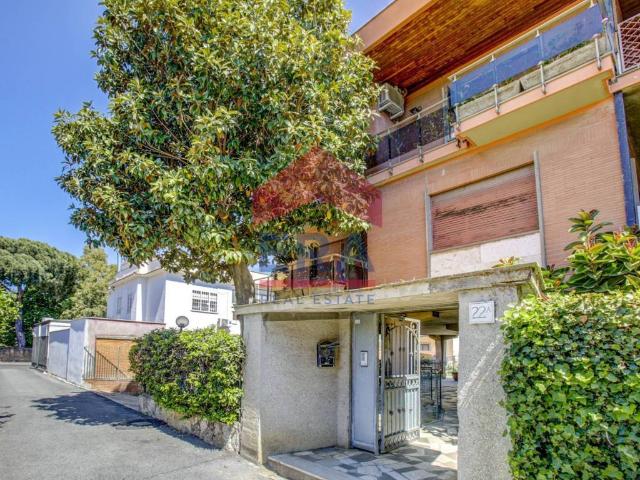 Villa Indipendente in vendita a Acilia Sud, Roma